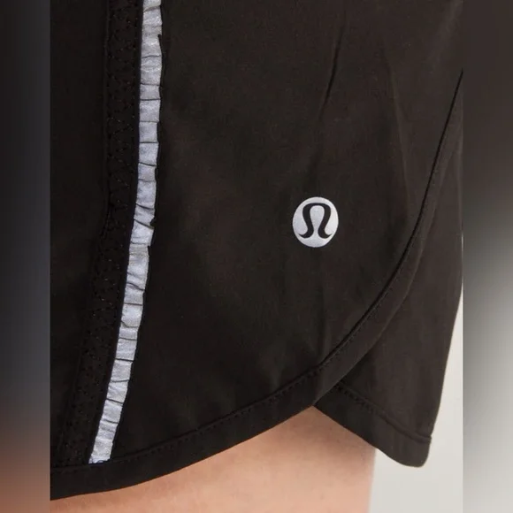 Lululemon Turbo Run Short *Ruffle - Picture 2 of 8